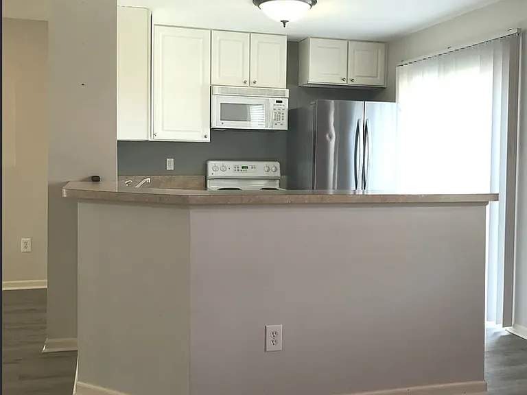 2680 Sawmill Reserve Dr — Photo 6