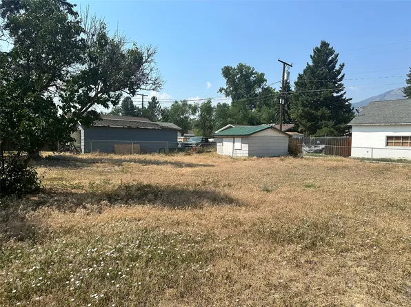 421 N 6th St, Hamilton, MT 59840