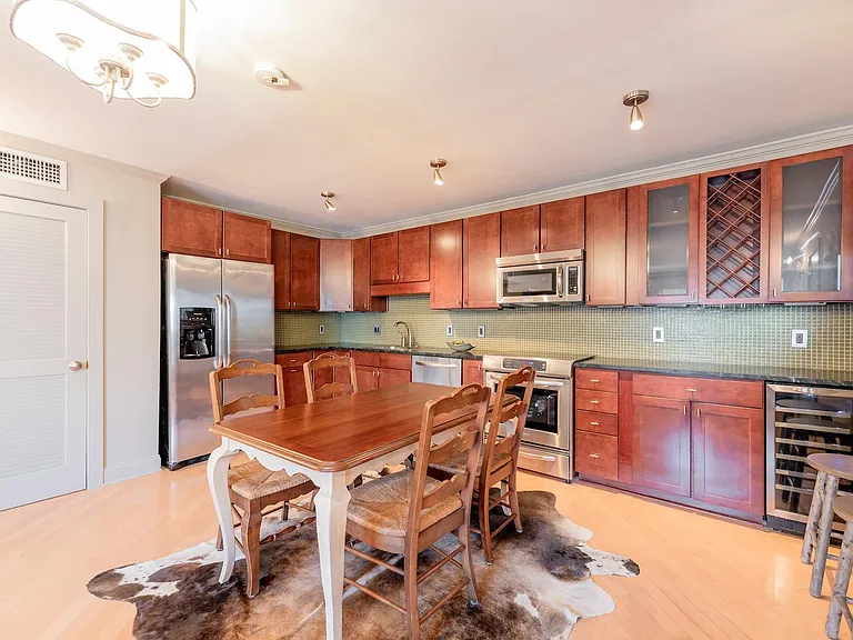 500 Lake Marina Ave #416 — Photo 8