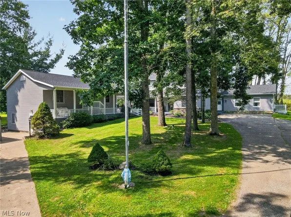 10745 Bell Rd, Newbury, OH 44065