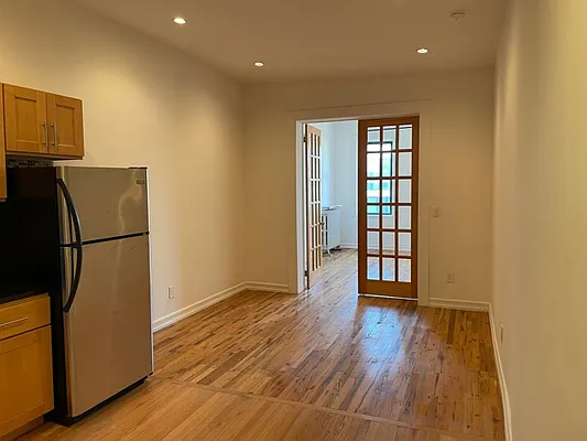 Rented by Friedman Roth Realty | media 10