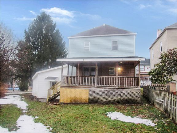 3rd image of 137 W Painter St