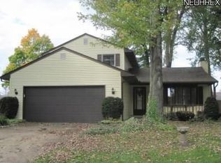 215 Pepperdine Dr, Elyria, OH