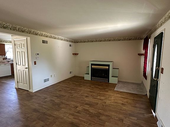 2nd image of 286 Cindy Dr #L-0107