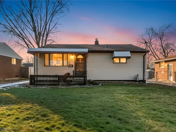 6386 Sandfield Dr, Brookpark, OH 44142