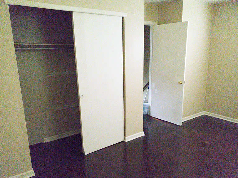 2910 Kilbourne Ave #2910 — Photo 4