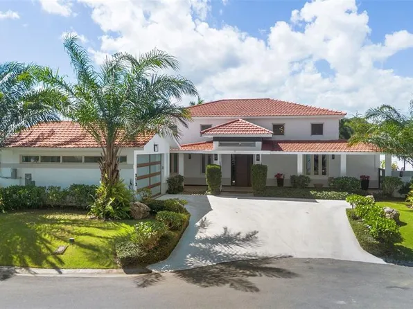 313 Camino Los Cedros, Dorado, PR 00646