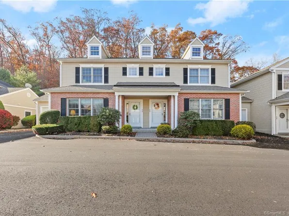 26 Hawthorne Ridge Circle #26, Trumbull, CT 06611