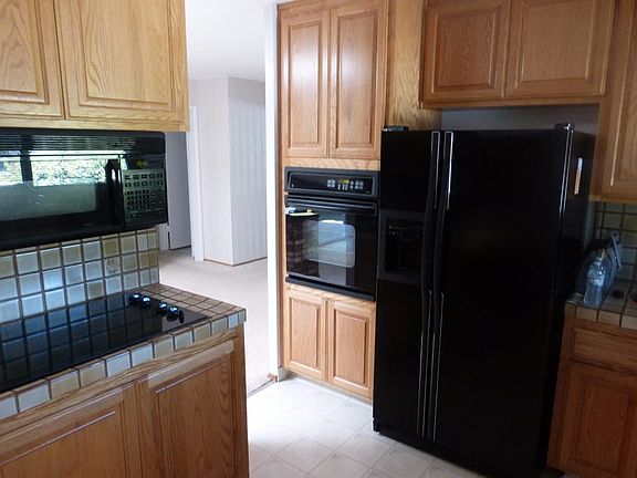 5th image of 8408 Gonzaga Ct