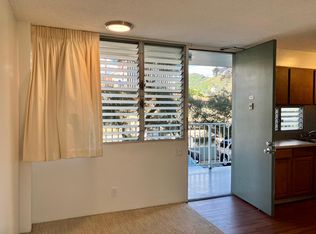 1122 Elm St APT 204, Honolulu, HI 96814