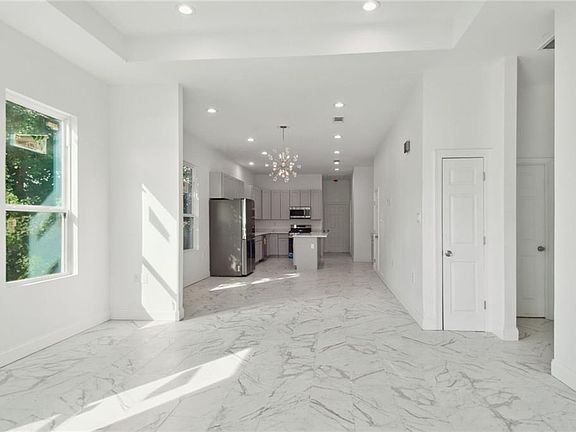 2nd image of 4554 Dodt Ave