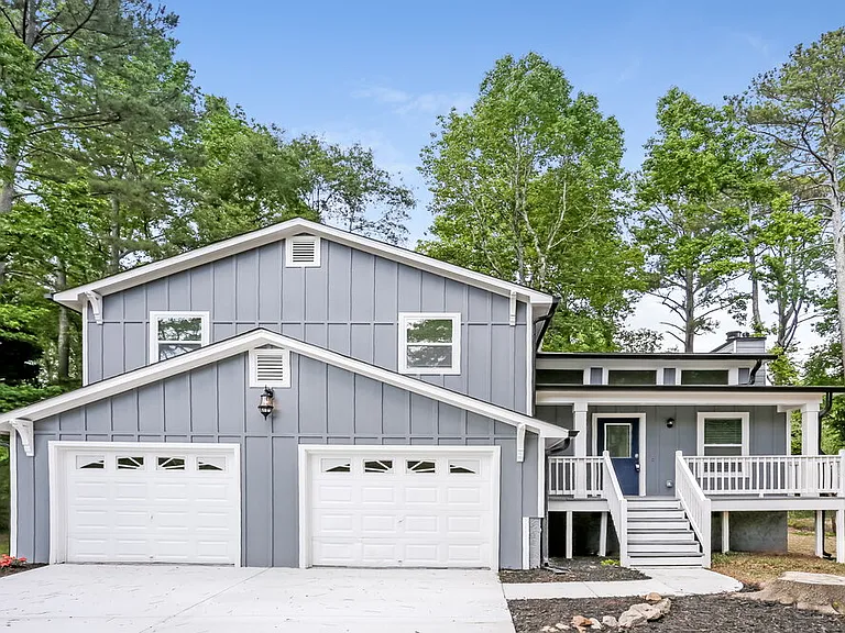 2661 Deerfield Cir — Photo 1