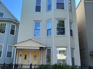 3709 N Troy St APT 2, Chicago, IL 60618