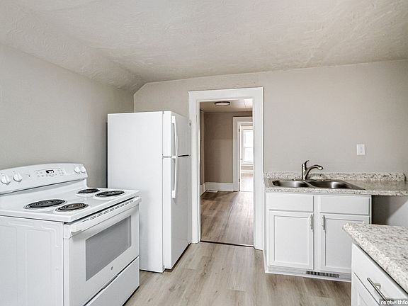 2nd image of 702 South St #109