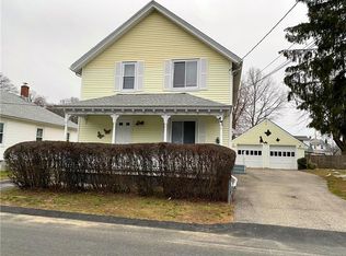 17 Warren Ave, Lincoln, RI 02865