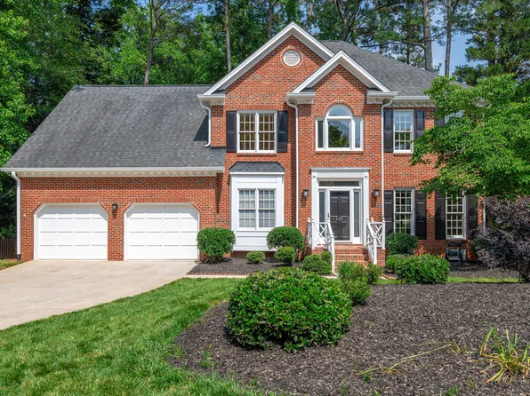 110 Glenrose Ln, Cary, NC 27518