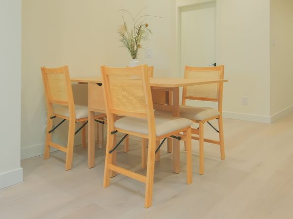 2 bedroom rental in Vancouver — photo 4