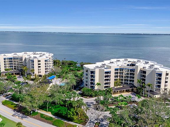 2nd image of 2110 HARBOURSIDE DRIVE #523