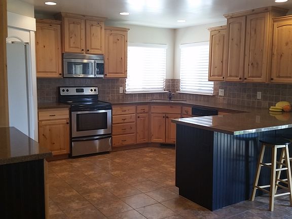 4th image of 10418 N Colonial Dr