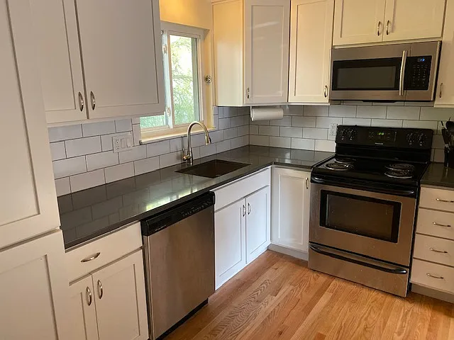 3008 E Howell St — Photo 6