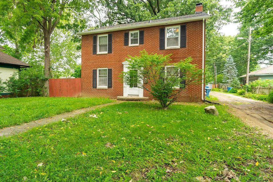 5 bed, 2.5 bath, 1916 sqft, $1,850 — Photo 1