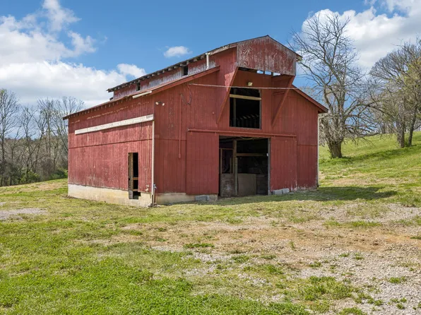 5497 Carters Creek Pike, Thompsons Station, TN 37179