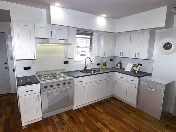 2nd image of 13228 140th St