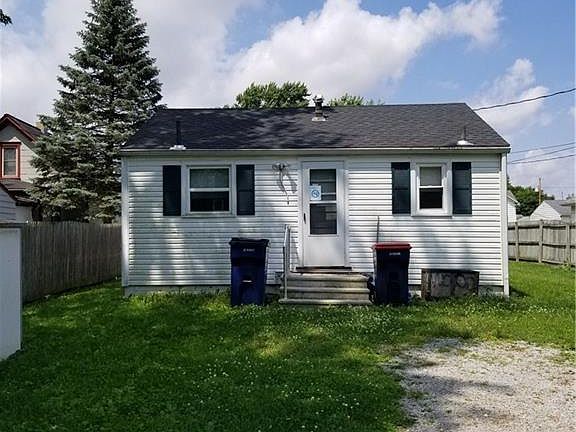 2nd image of 417 Blaine Ave
