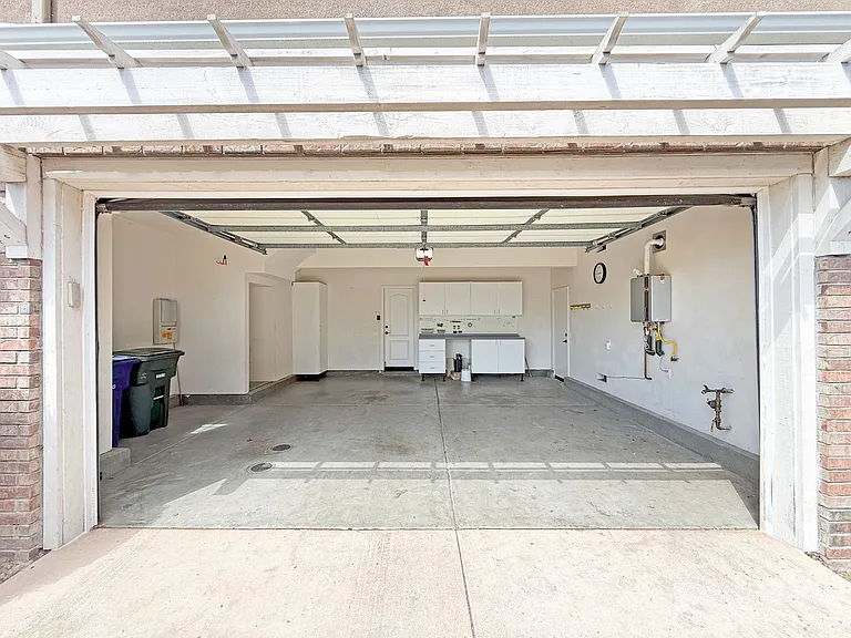 8404 Katherine Claire Ln — Photo 19