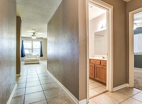 4th image of 2201 Brittway Ln