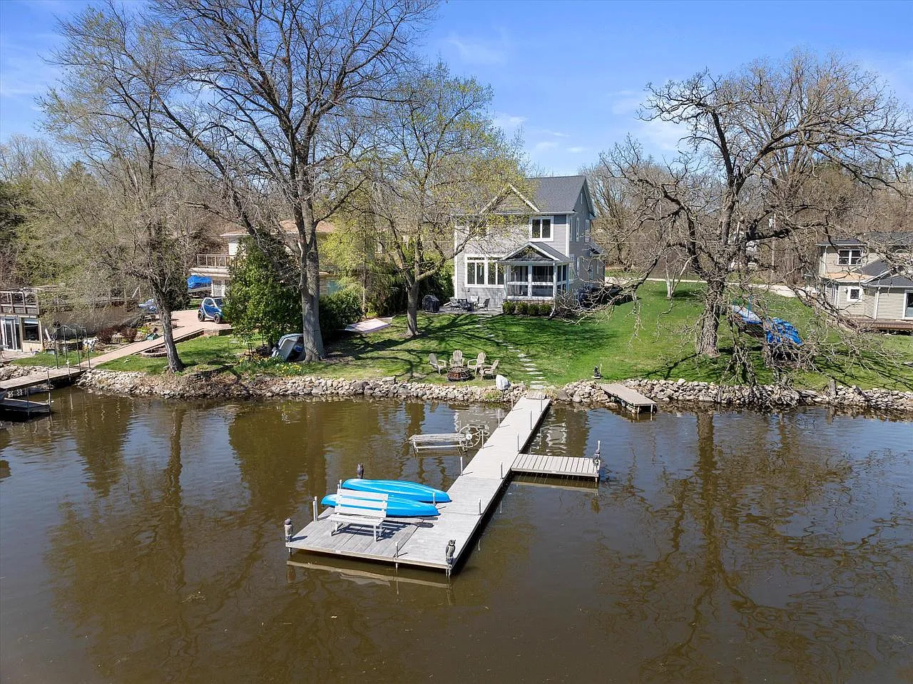 4819 Riverside ROAD photo 1