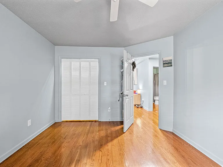 302 Northwind Dr — Photo 19