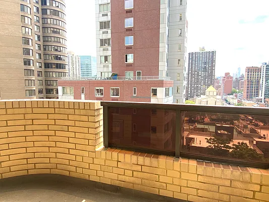 Rented by RELO REDAC INC. | media 6