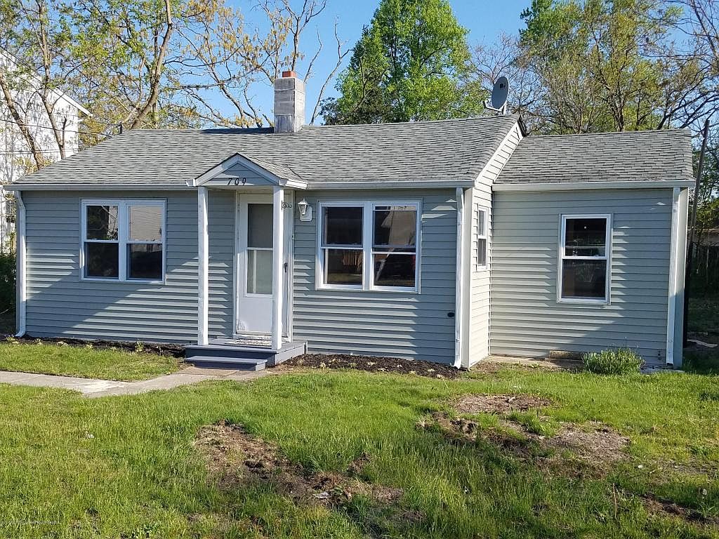 709 Cedar St, Lakehurst, NJ 08733 Zillow