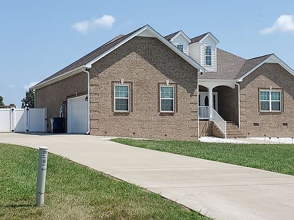 2nd image of 224 Creekwood Ln