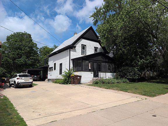 3rd image of 413 Baldie St
