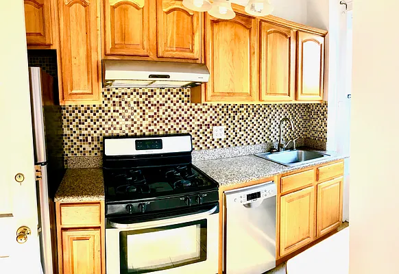 Rented by Boerum Hill Realty | media 13