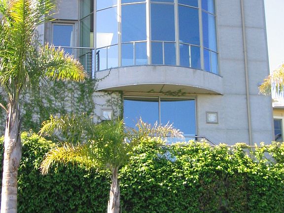 Dramatic Contemporary Facade