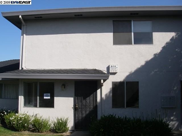 1st image of 2126 Swan Ct APT 2
