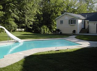 68 Middle Dunstable Rd, Nashua, NH 03062