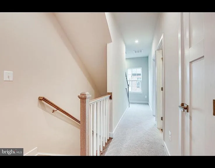 walkway third floor