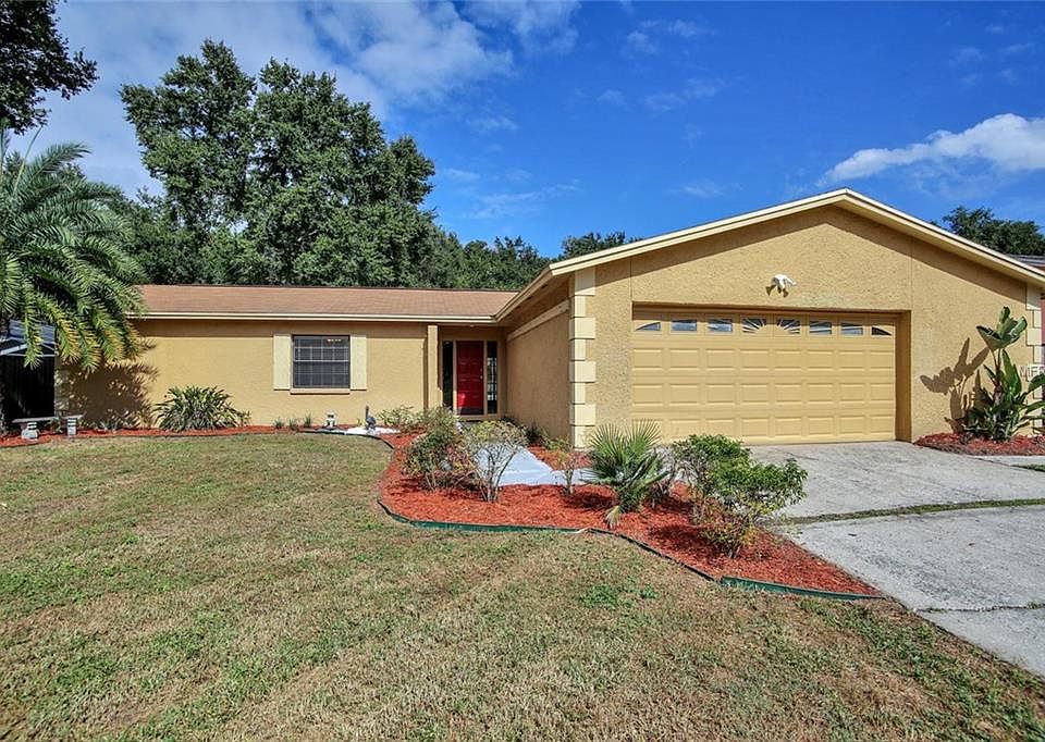 1st image of 16533 Forestlake Dr
