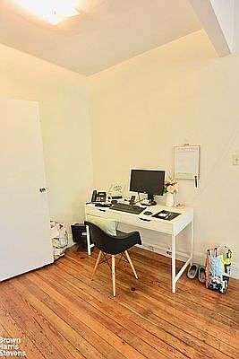 3rd image of 411 Park Pl APT 3