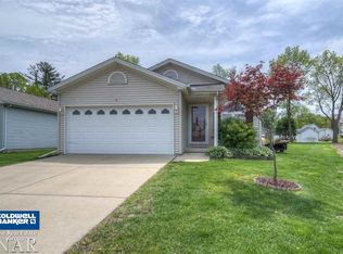 911 Apple St, Normal, IL 61761