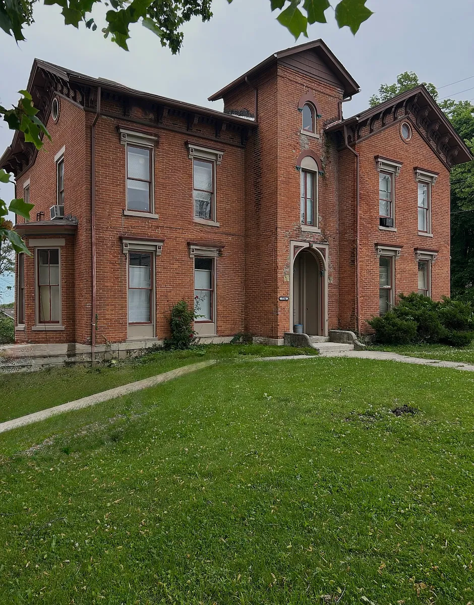 Front view #2 - 736 E High St #3