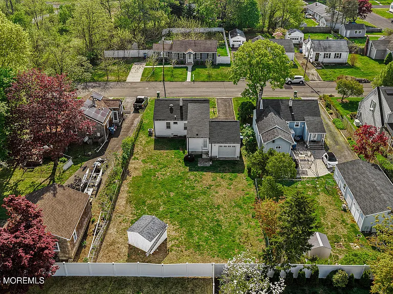 57 Villa Pl — Photo 39