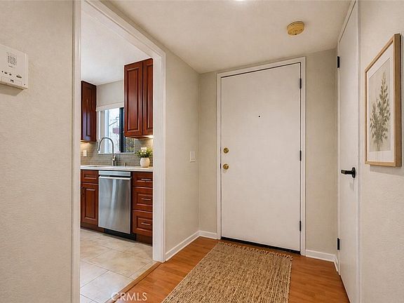 3rd image of 1304 Stanley Ave APT 10