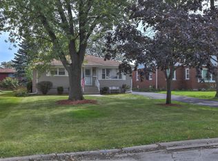 17539 Henry St, Lansing, IL 60438