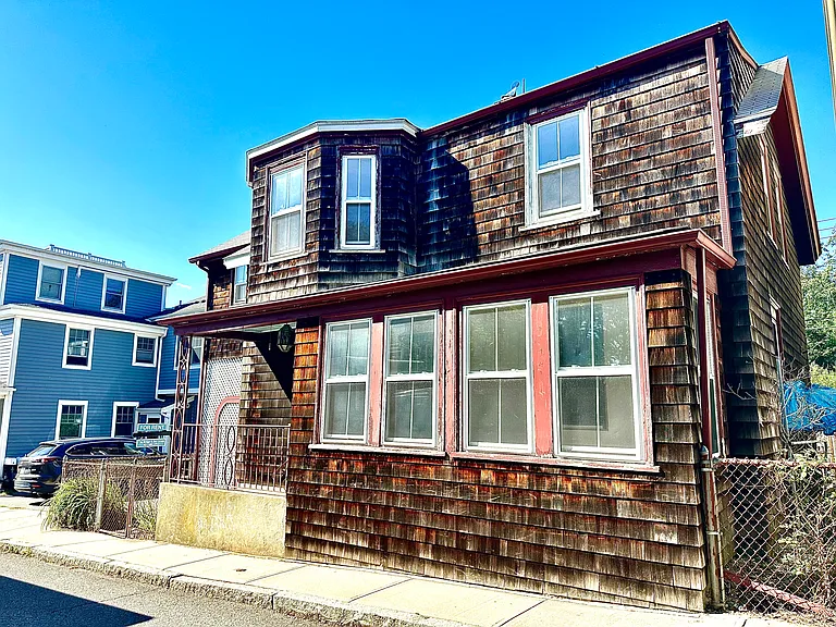 61 Dixon St — Photo 9