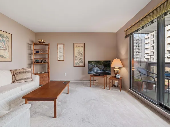 45 4th St #310, New Westminster, BC V3L 5H7